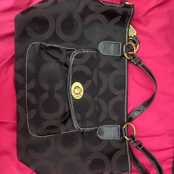 EUC coach shoulder bag - Picture 3 of 7